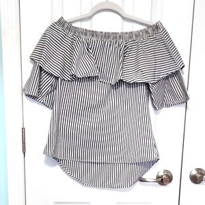 Boutique Black & White Striped Ruffled Collar Off The Sholder Short Sleeve Top …